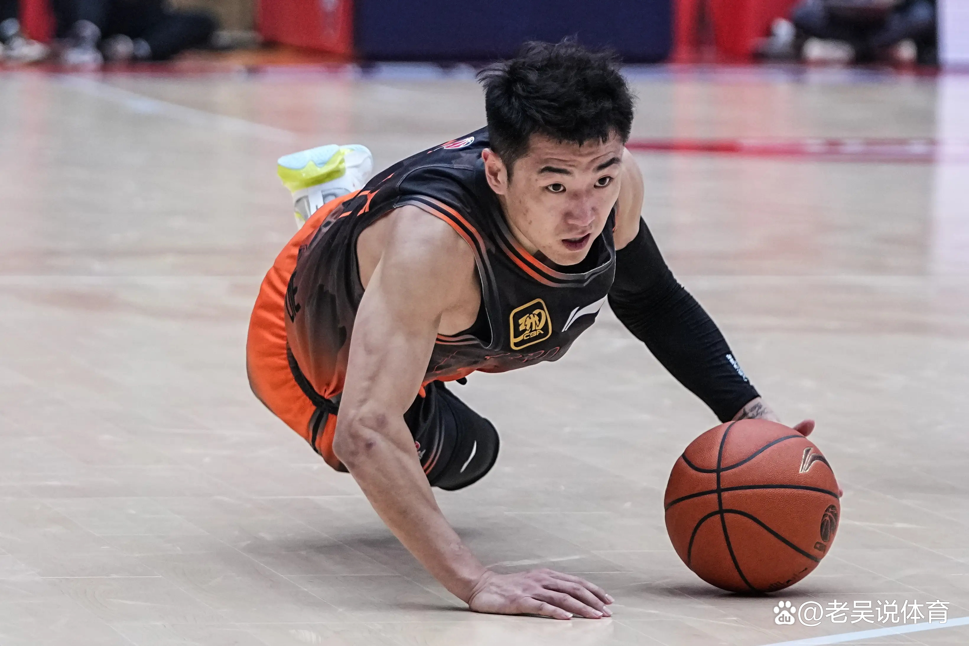 赛后犹他爵士备战CBA常规赛，豪取连胜细节曝光，更衣室稳定，临场指挥获称赞的简单介绍